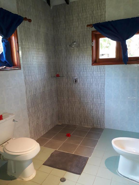 Paradise Flycatcher'S Lodge La Digue Exterior photo
