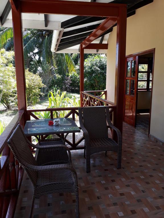 Paradise Flycatcher'S Lodge La Digue Exterior photo